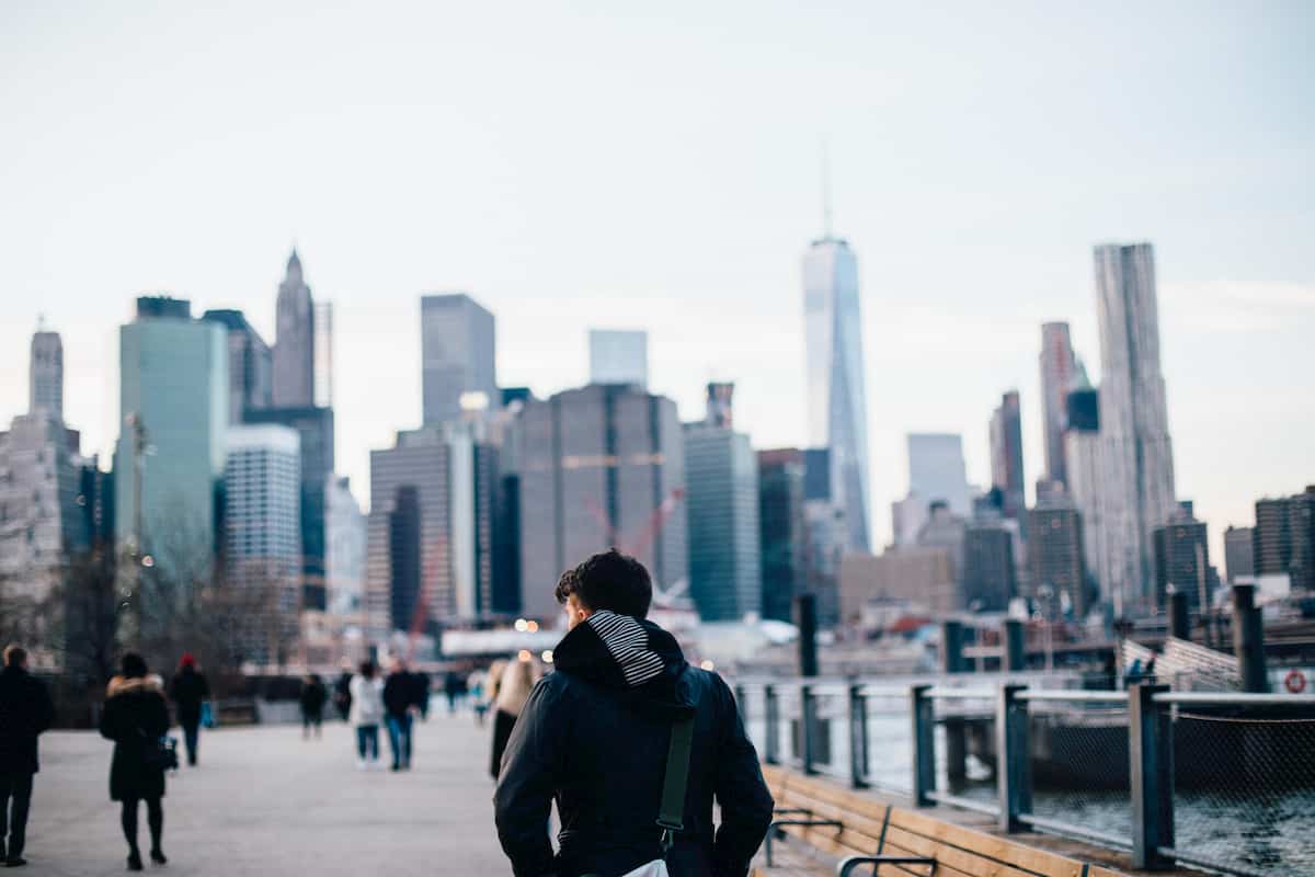 人の目が気になる心理