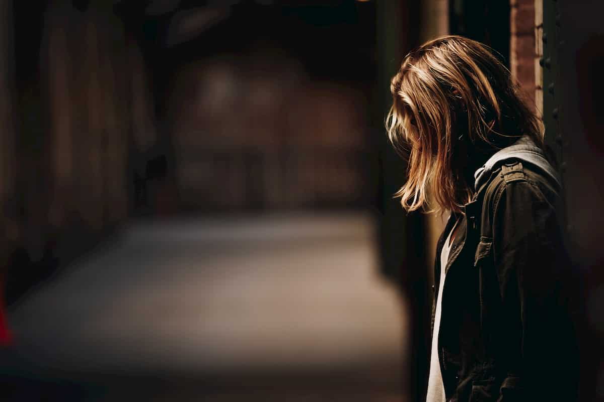 優れている人と比較して、強い劣等感を持っている